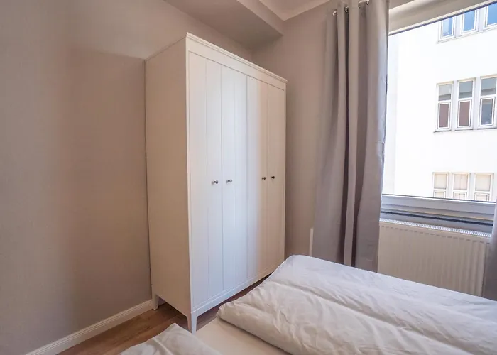 Apartment Purple Chill Super Zentrale Hbf-messe-buergerweide-citygate-ovb Arena *